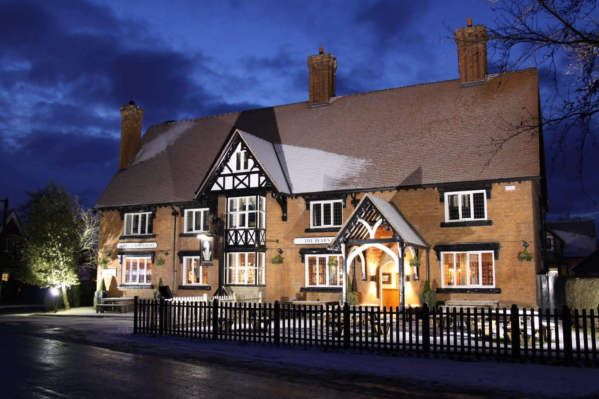 Отель The Bear'S Paw Warmingham Экстерьер фото The Old Mill at night